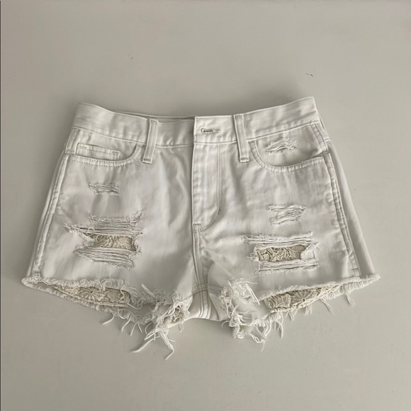 Hollister Short Shorts White Denim Size 1 W25 High Rise 2β Inseam Beach Cut Offs - Picture 8 of 8